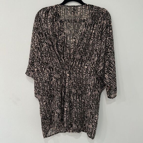 H&M Top/Kimono Woman Black & White Short Sleeves Sz 8 - Picture 6 of 12